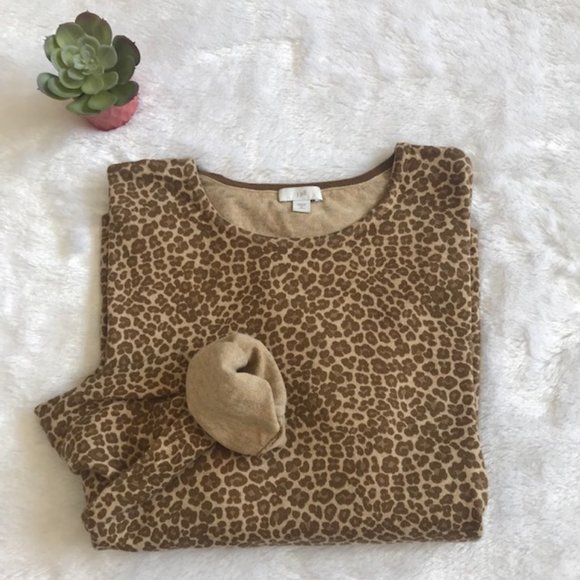 J. Jill Sweaters - J. Jill Leopard Print Pullover EUC
